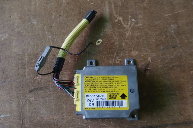 エアバッグコンピューター