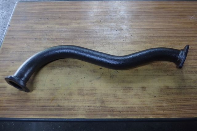 マフラーパイプ