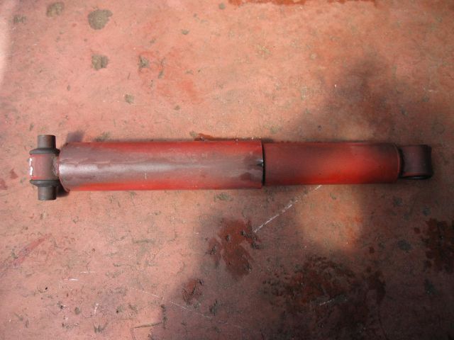 ショックアブソーバー(後右)