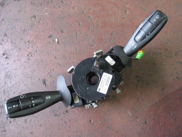 コンビネーションスイッチ