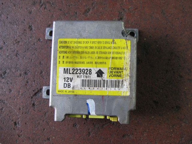 エアバッグコンピューター