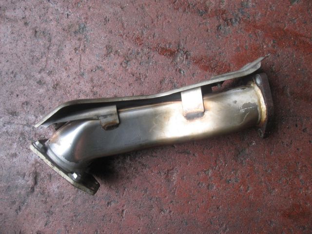 マフラーパイプ