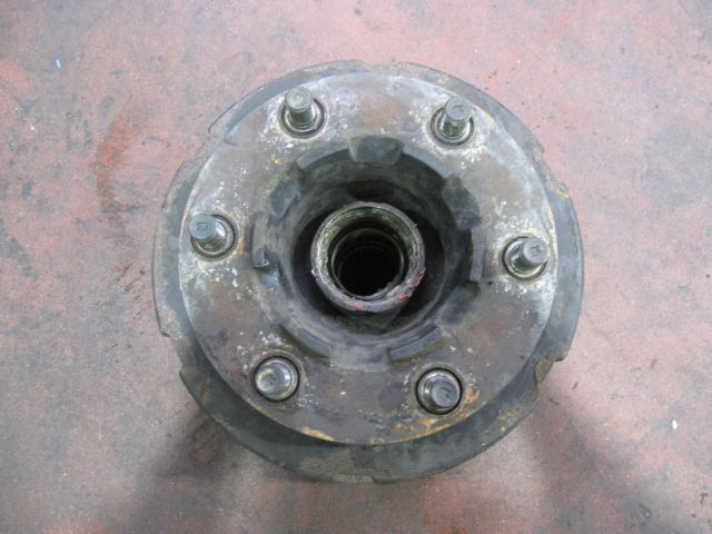 ハブドラAy(前左)