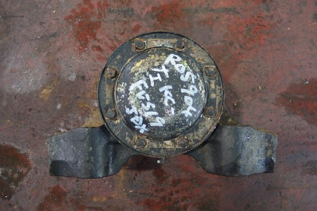 スプリングサドル(左)