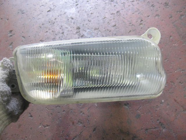 フォグランプ(右)