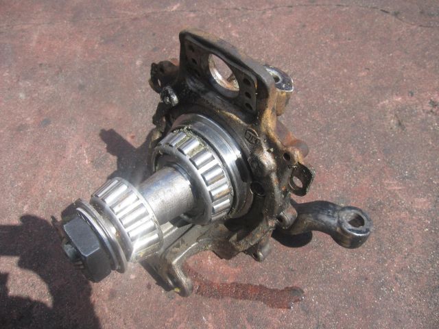 ナックルAy2軸目(左)