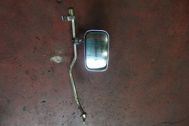 サイドミラーAy(右)