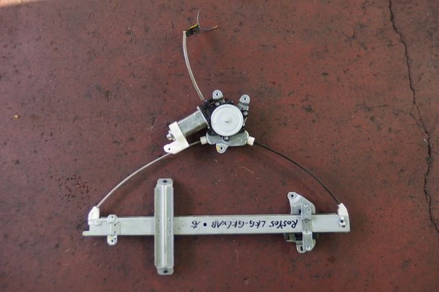 Fドアレギュレーター(右)