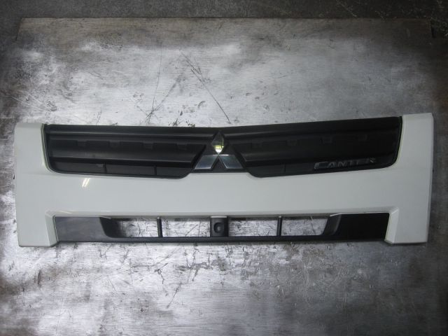 ラジエーターグリル