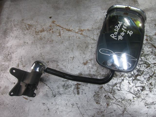 サイドミラーAy(右)