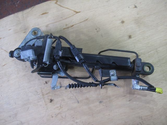 チルトシリンダー