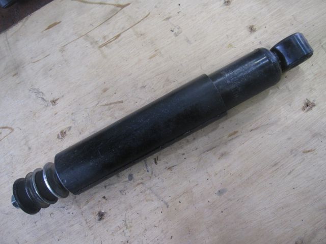 ショックアブソーバー(前右)