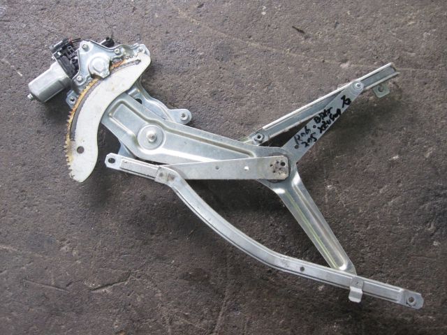 Fドアレギュレーター(右)