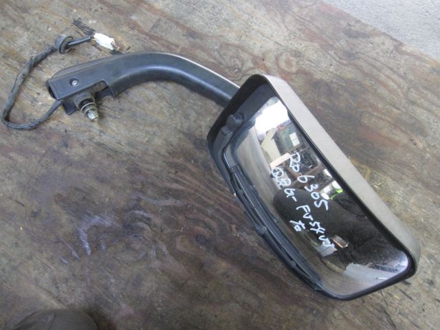 サイドミラーAy(右)