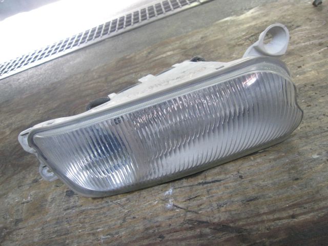 フォグランプ(右)