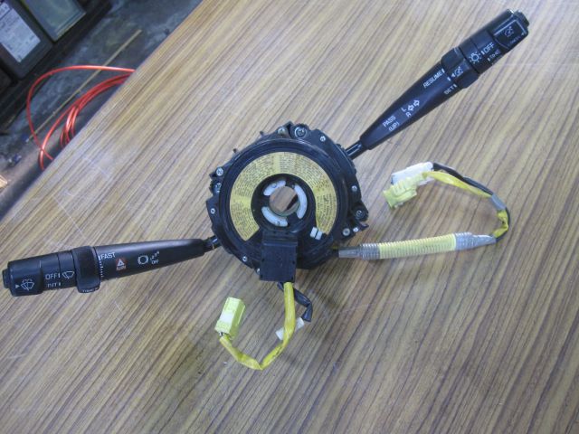 コンビネーションスイッチ