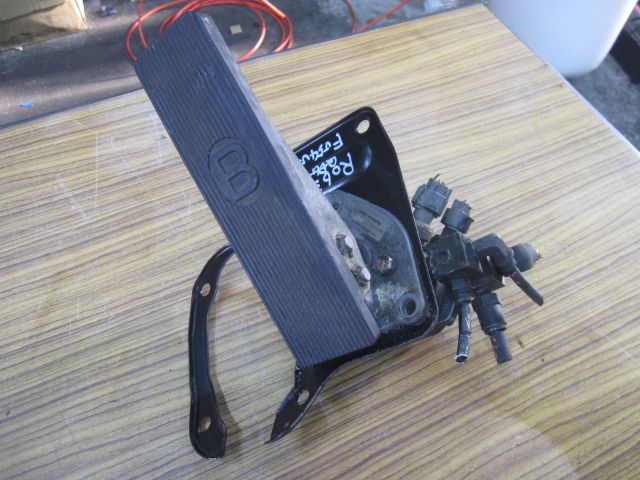 ブレーキバルブ