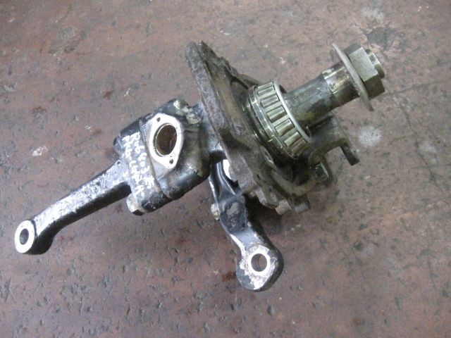 ナックルAy1軸目(右)