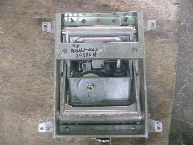 シートブラケット