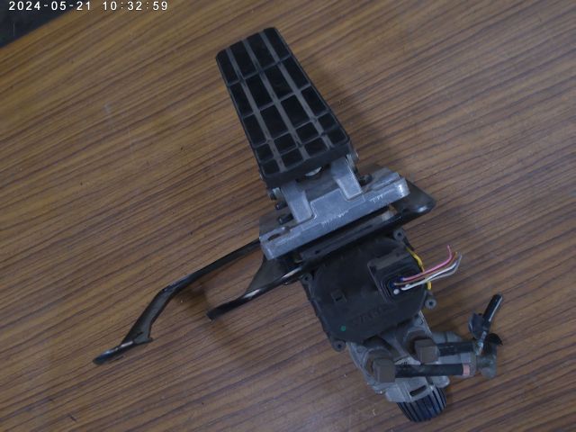 ブレーキバルブ