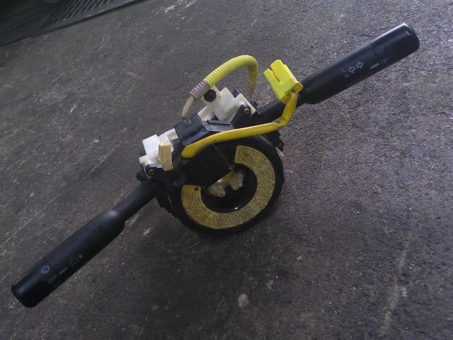 コンビネーションスイッチ