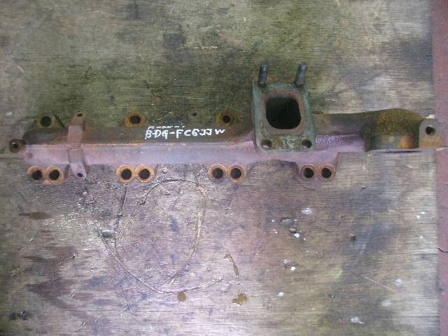 エキゾーストマニホールド