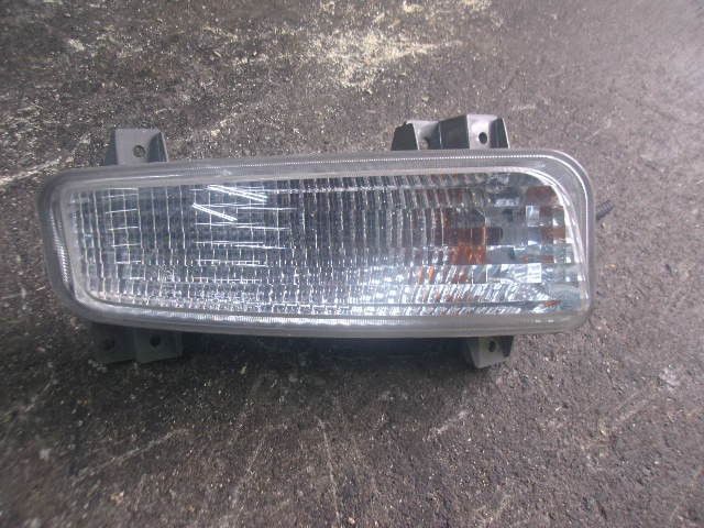 ウィンカー(右)