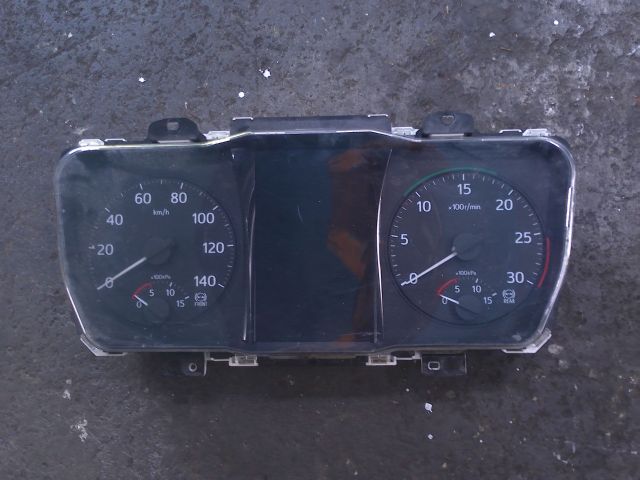 スピードメーター