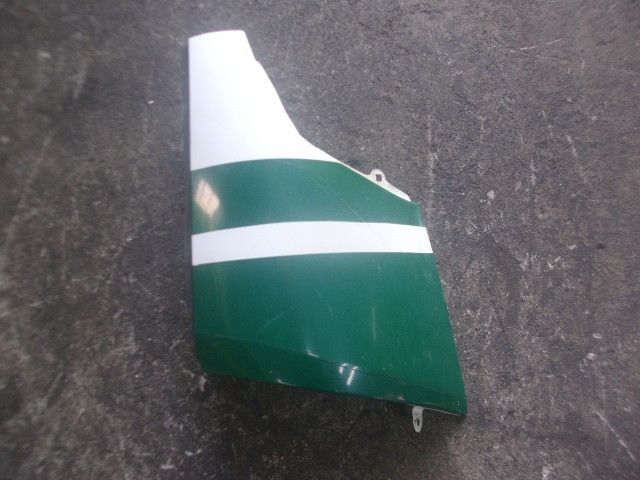 コーナーパネル(右)