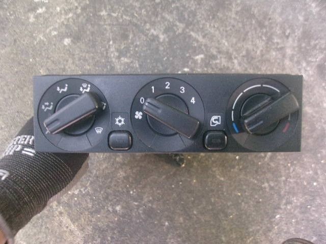 エアコンパネル