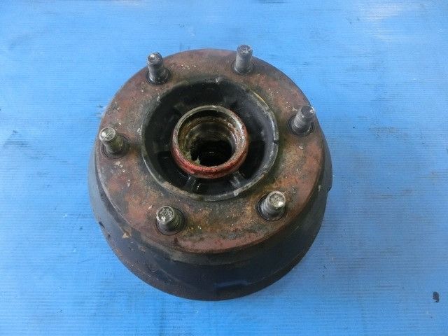 ハブドラAy(前左)