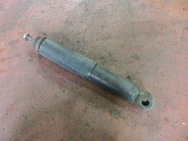 ショックアブソーバー(後右)