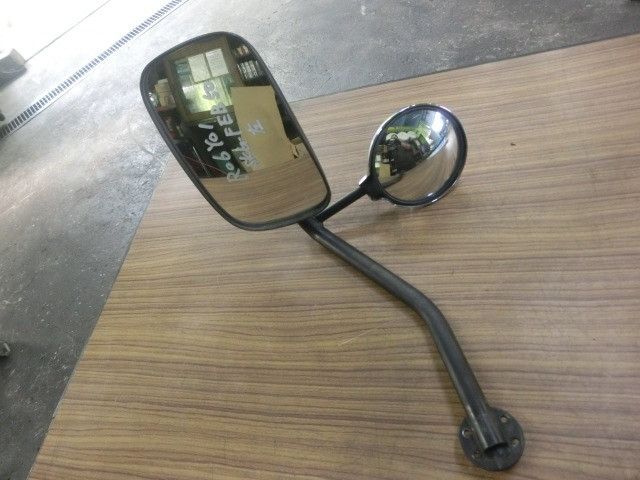 サイドミラーAy(左)