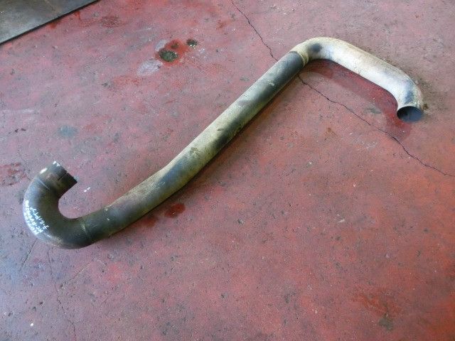 マフラーパイプ