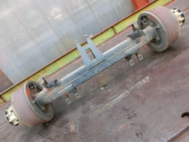 デッドアクスル