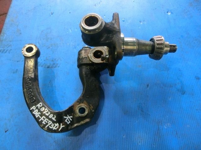 ナックルAy1軸目(右)