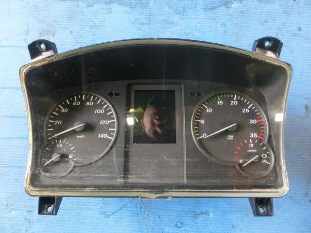スピードメーター
