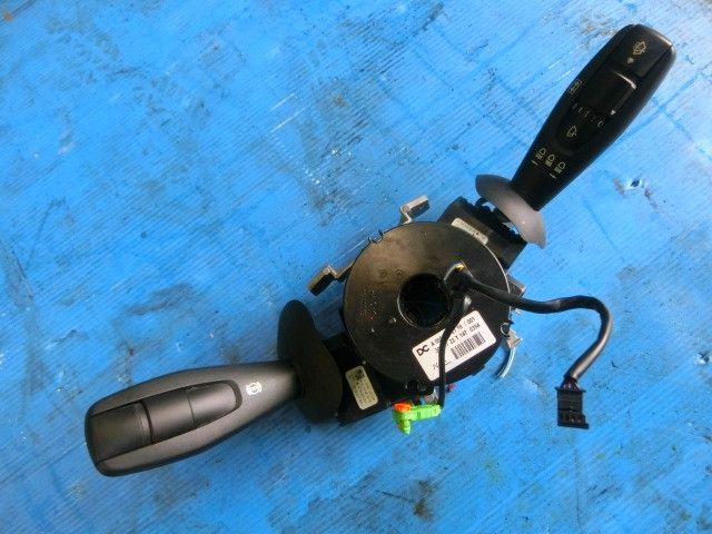 コンビネーションスイッチ