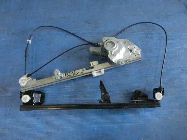 Fドアレギュレーター(左)