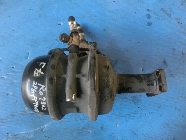 ブレーキチャンバー(前左)