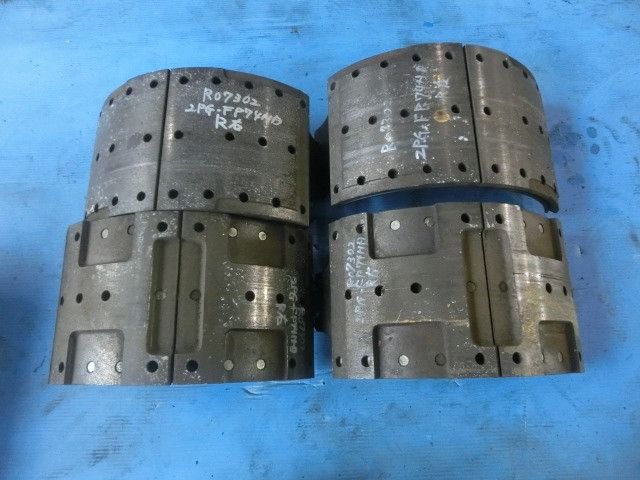 ブレーキシューAy(後)