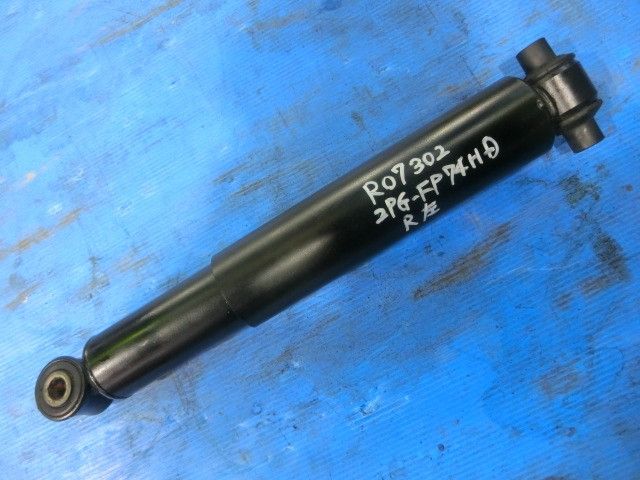 ショックアブソーバー(後左)