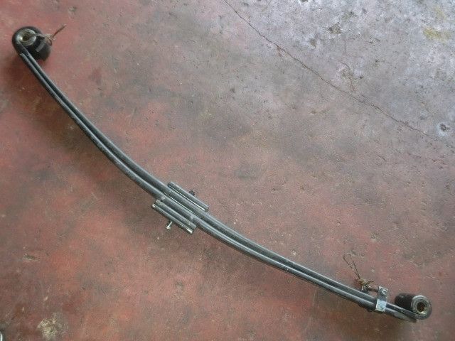 リーフスプリングAy(前右)