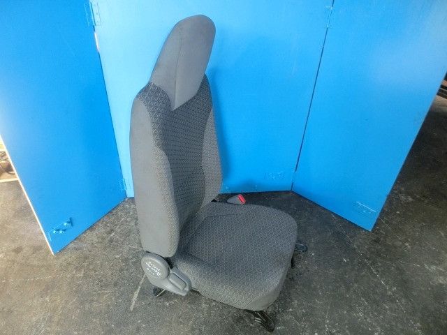 ドライバーシート