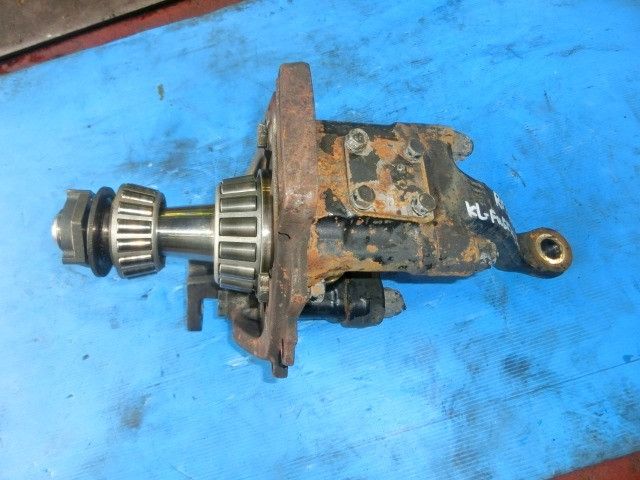 ナックルAy1軸目(右)