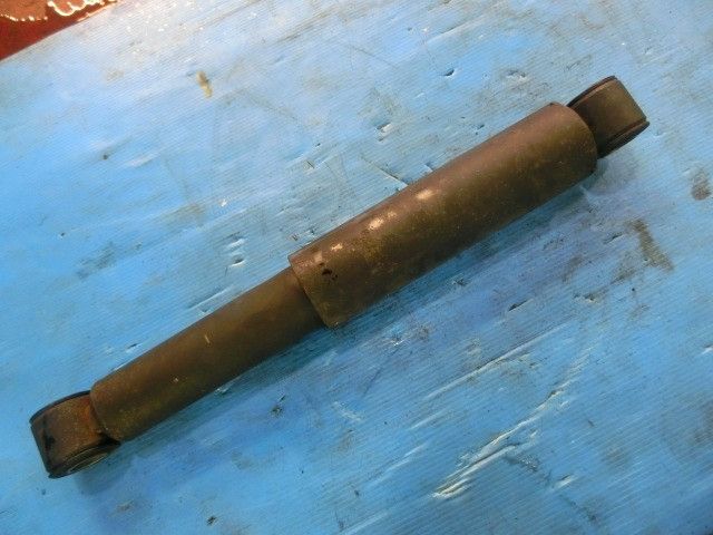 ショックアブソーバー(後左)