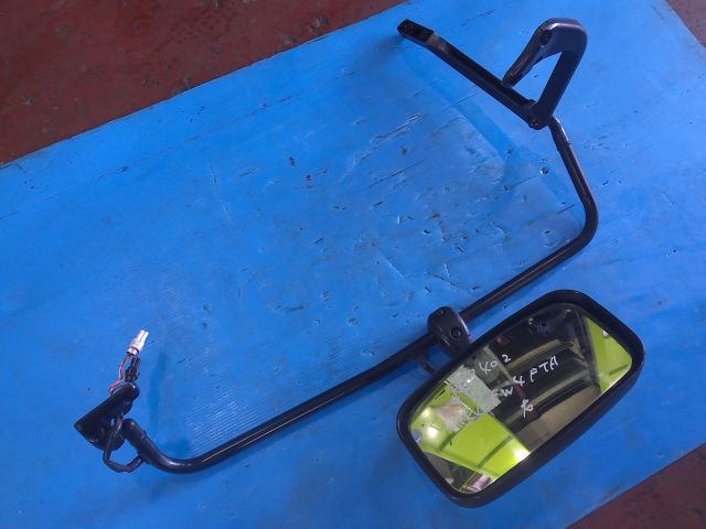 サイドミラーAy(右)