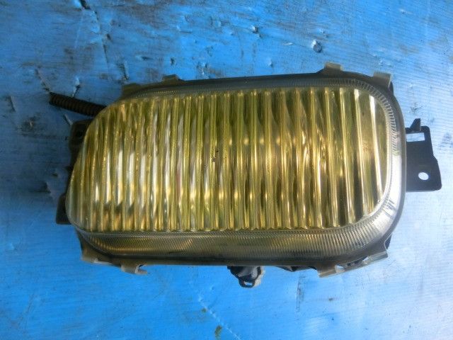 フォグランプ(左)