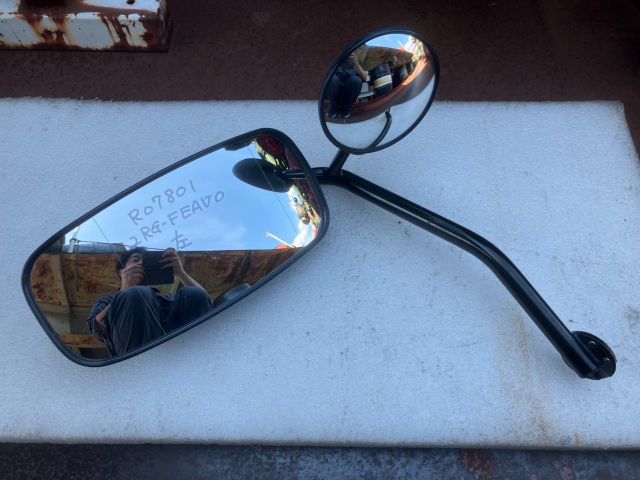 サイドミラーAy(左)