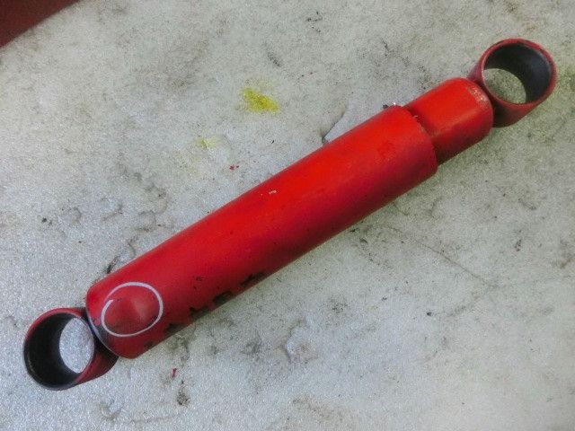 ショックアブソーバー(前右)